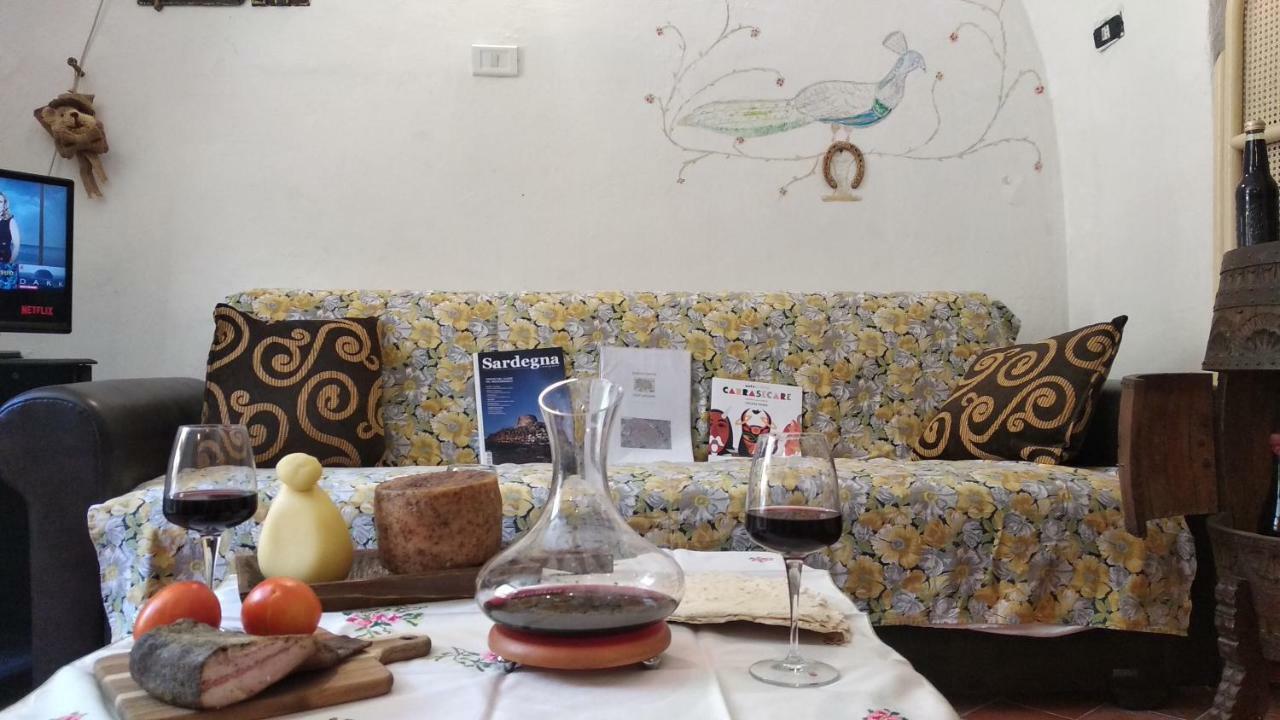 Апартаменти Casa Ele - Casa Indipendente Con Cucina - Bikes Friendly Сассарі Екстер'єр фото